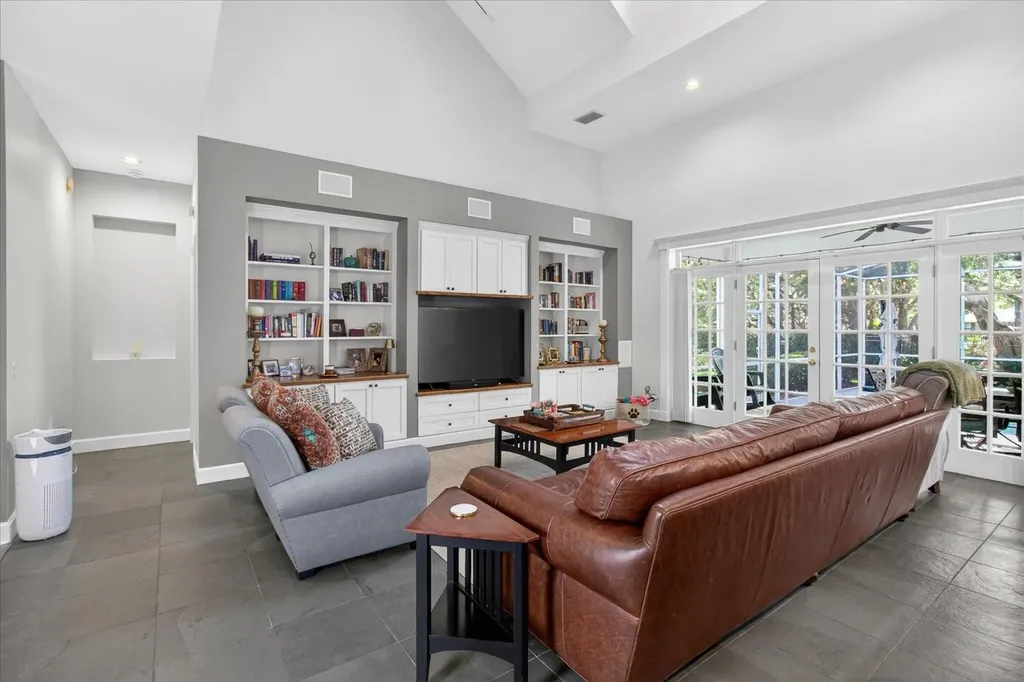 2928 Chelsea Woods Drive Valrico FL 33596