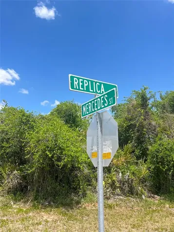 901 Replica Avenue Sebring FL 33872