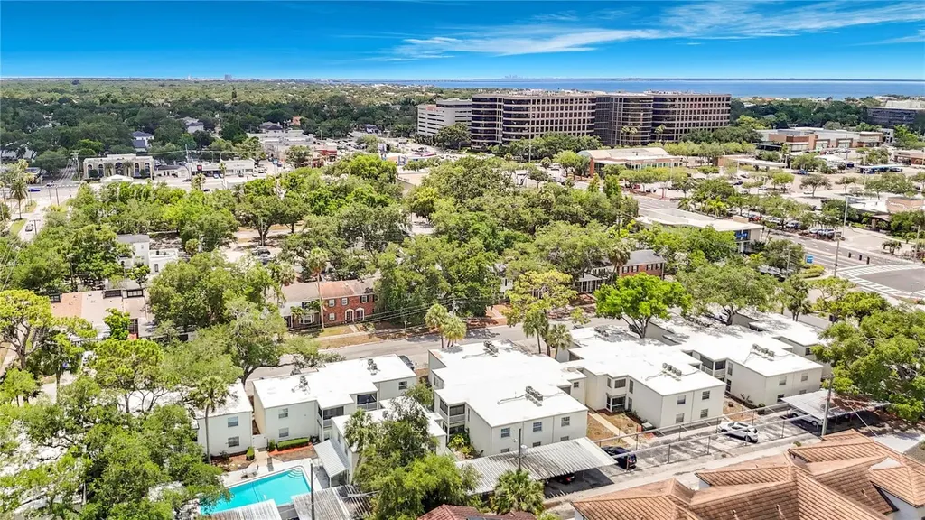 4611 W North B Street Tampa FL 33609
