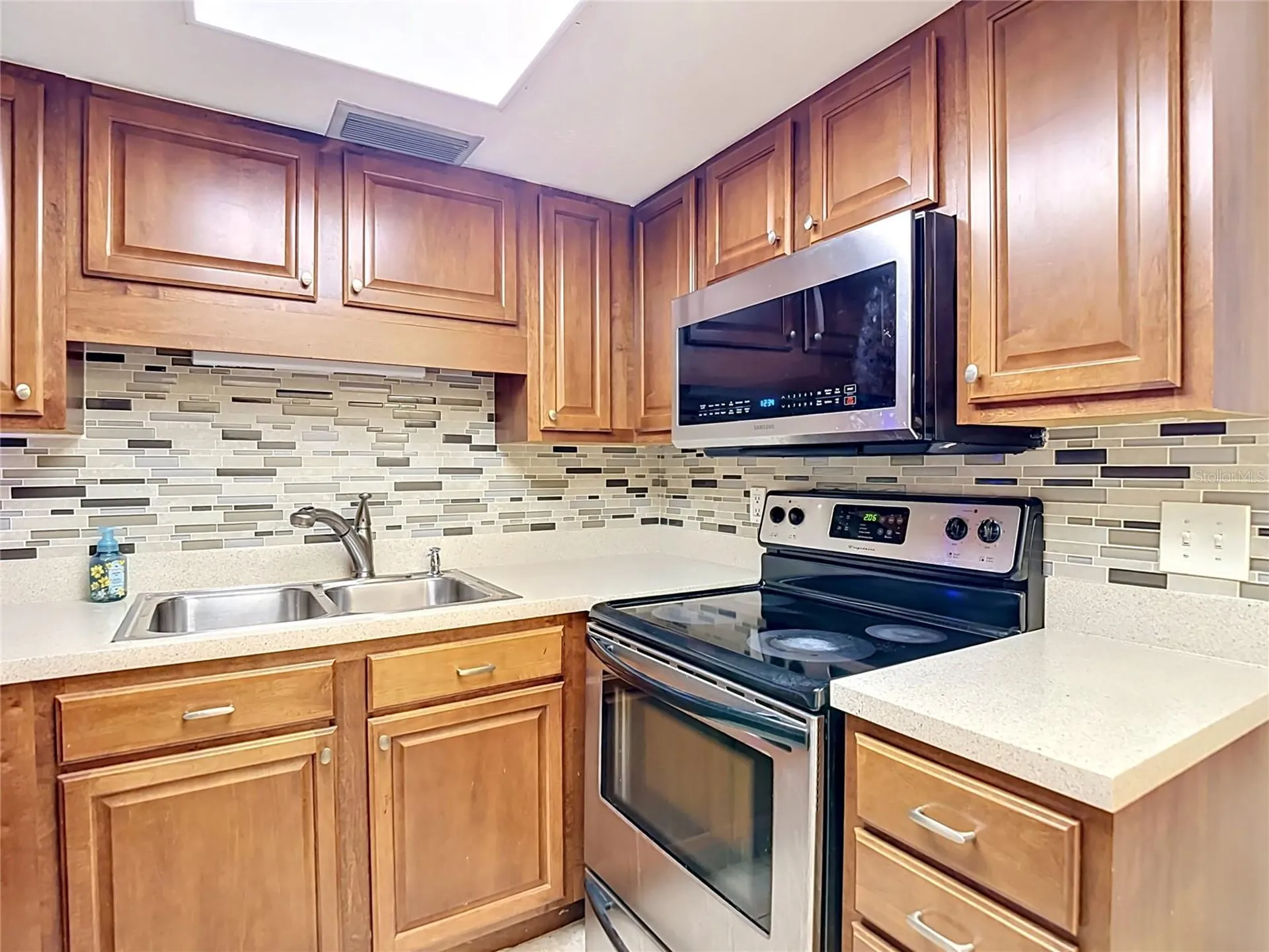 4611 W North B Street Tampa FL 33609