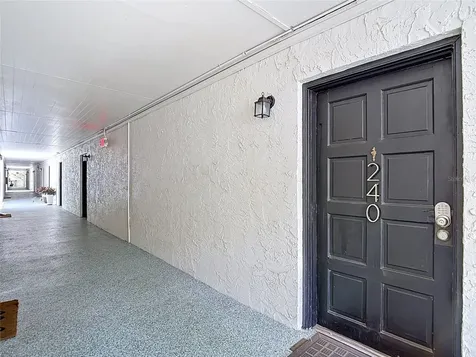 4611 W North B Street Tampa FL 33609