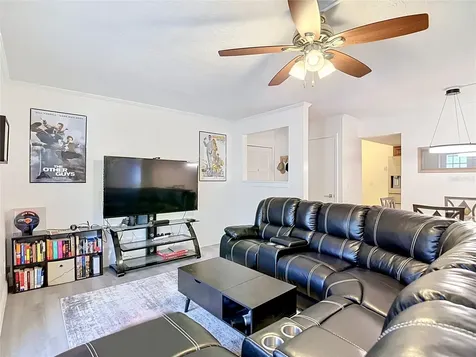 4611 W North B Street Tampa FL 33609