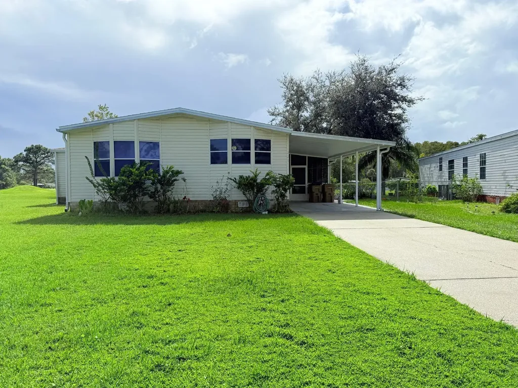 220 Ellsworth Drive Kissimmee FL 34758