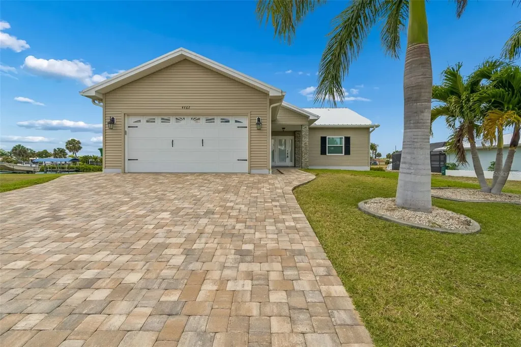 4462 Ewing Circle Port Charlotte FL 33948