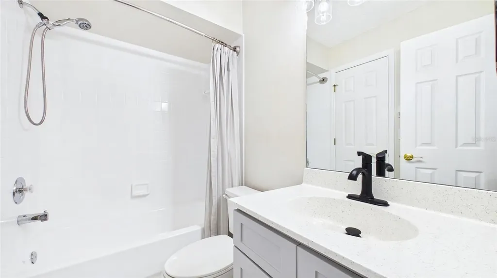 323 Madeira Circle St Petersburg FL 33715