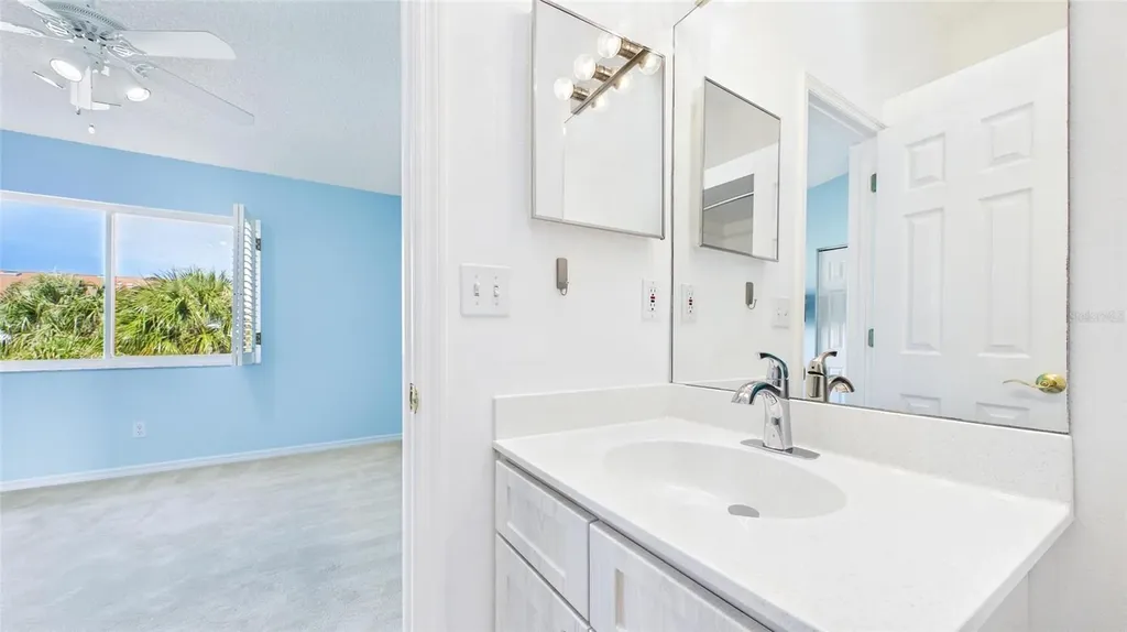 323 Madeira Circle St Petersburg FL 33715