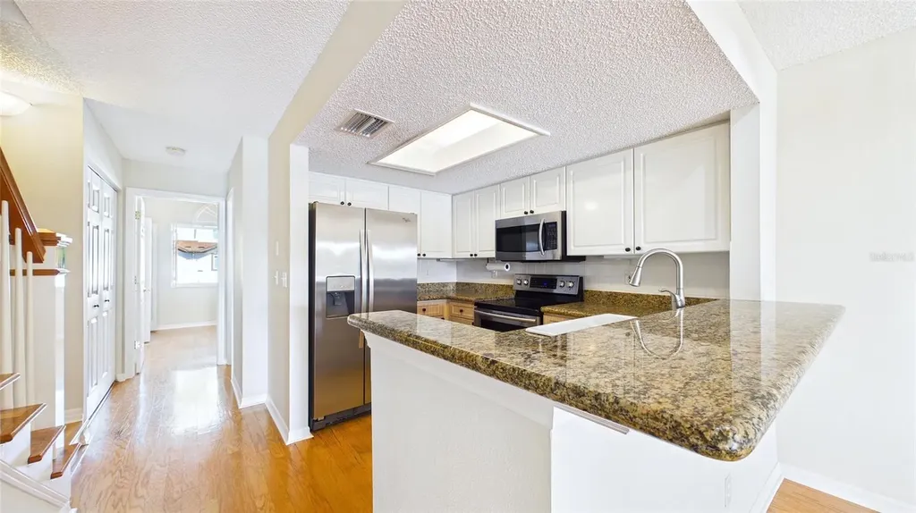 323 Madeira Circle St Petersburg FL 33715