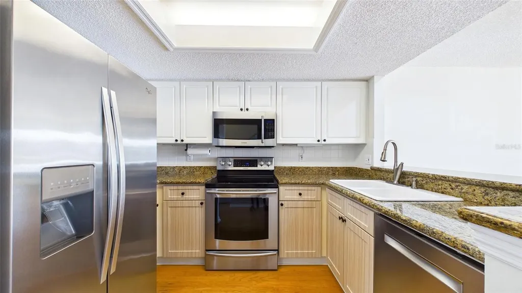 323 Madeira Circle St Petersburg FL 33715