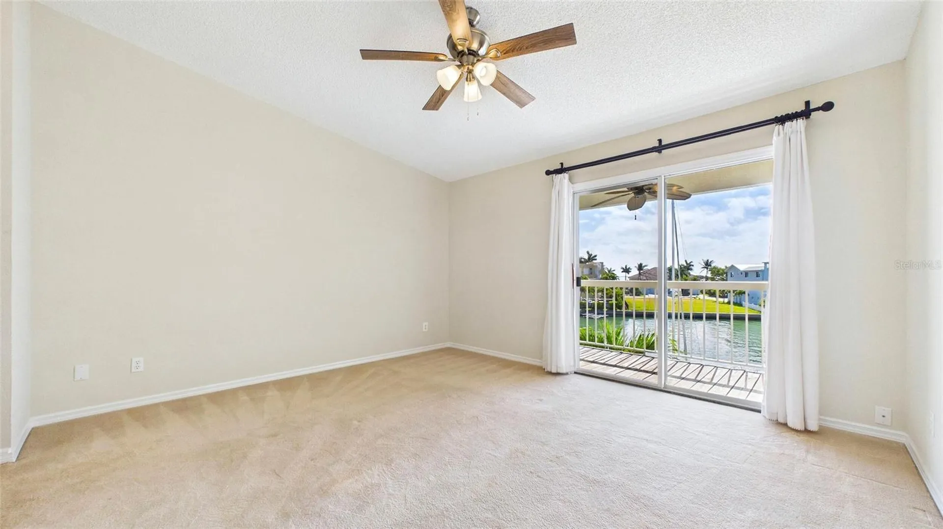 323 Madeira Circle St Petersburg FL 33715