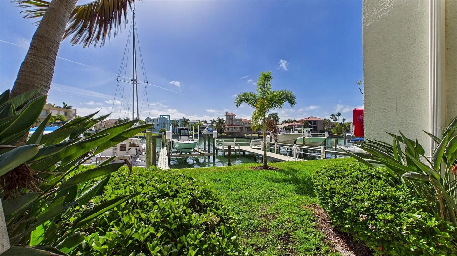 323 Madeira Circle St Petersburg FL 33715
