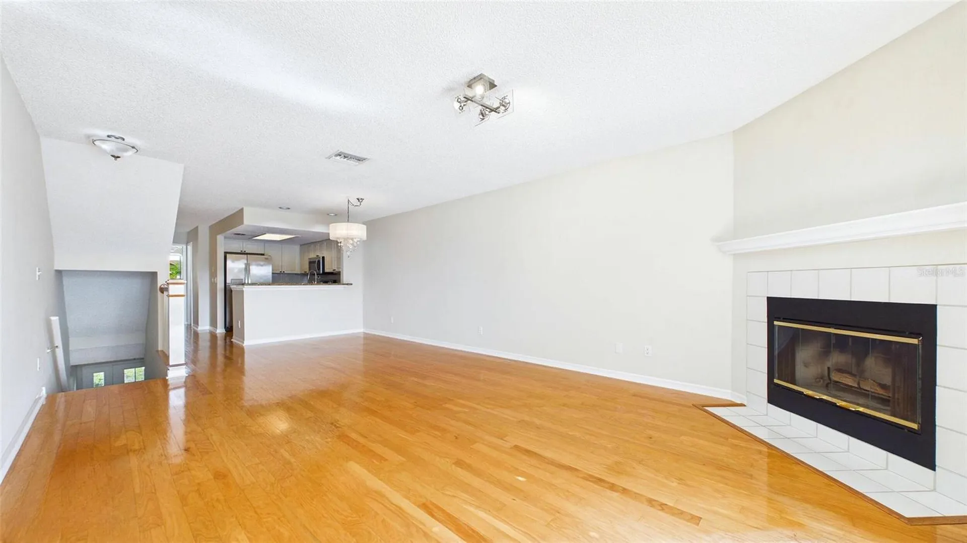323 Madeira Circle St Petersburg FL 33715
