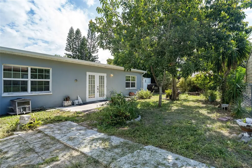 540 W Columbia Street Lake Alfred FL 33850