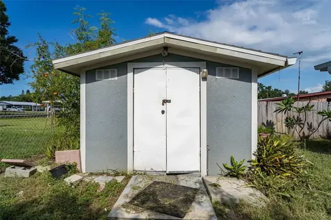 540 W Columbia Street Lake Alfred FL 33850