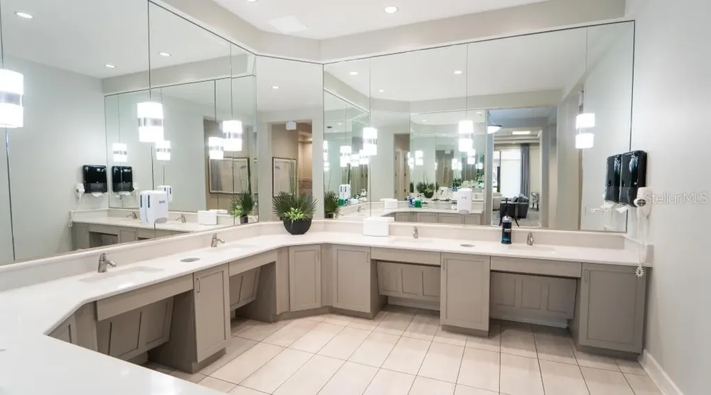 7913 Heritage Grand Place Bradenton FL 34212