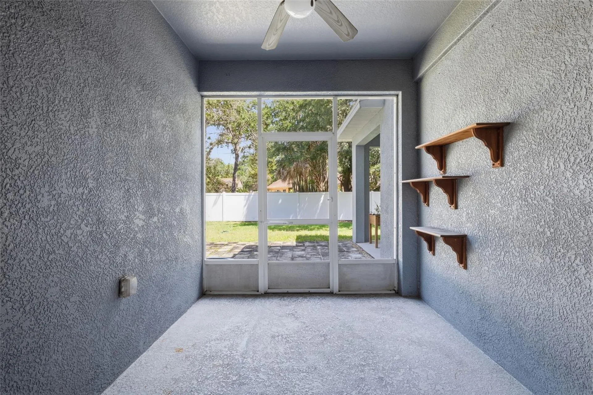 4423 Amberly Oaks Court Tampa FL 33614