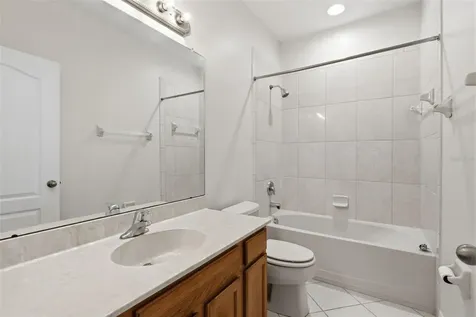 4423 Amberly Oaks Court Tampa FL 33614