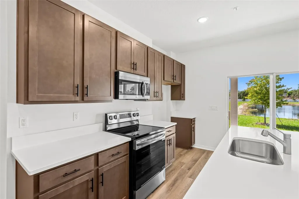 4716 Winding River Road Orlando FL 32822