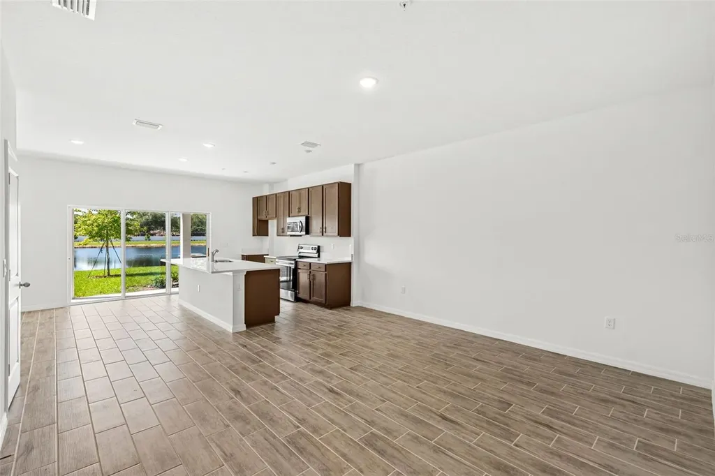 4716 Winding River Road Orlando FL 32822