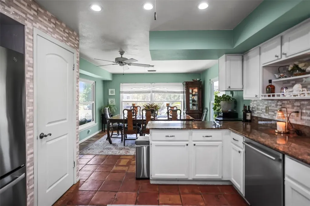 4966 Robin Trail Palm Harbor FL 34683