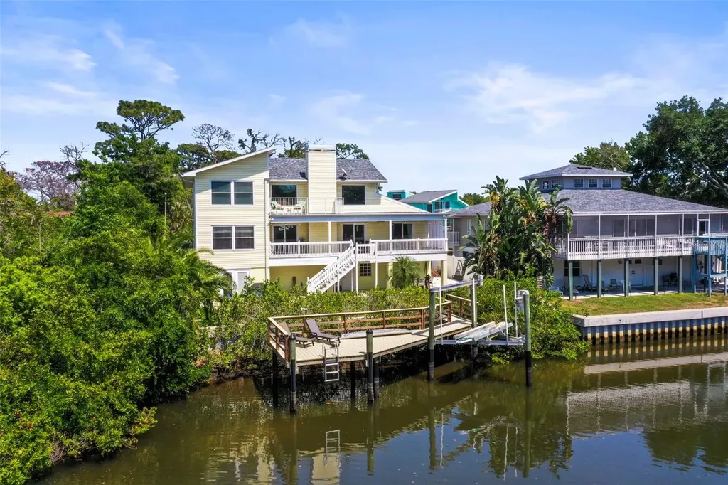 4966 Robin Trail Palm Harbor FL 34683