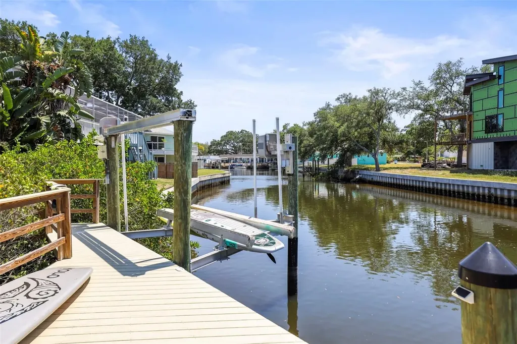 4966 Robin Trail Palm Harbor FL 34683