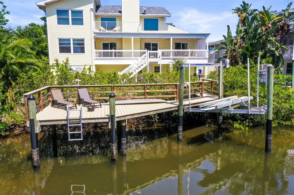 4966 Robin Trail Palm Harbor FL 34683