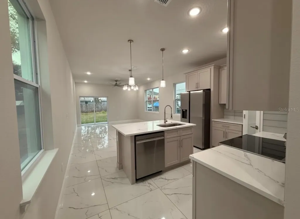 685 Lincoln Street Kissimmee FL 34741