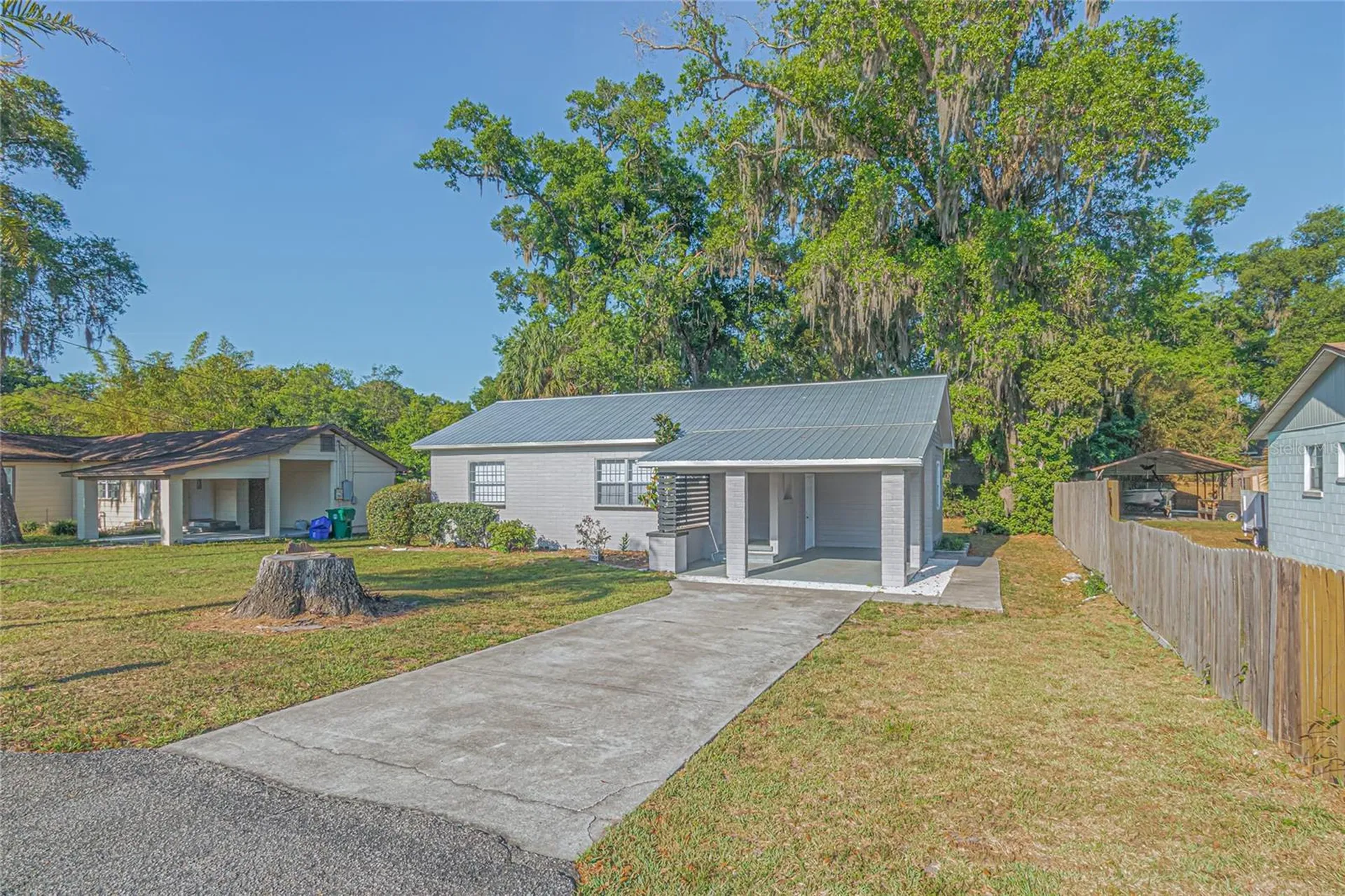 414 N Boston Avenue Deland FL 32724