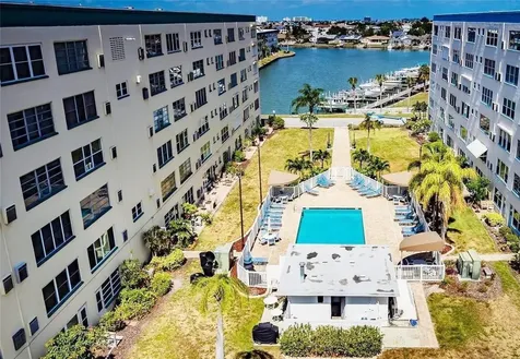 2960 59th Street S Gulfport FL 33707