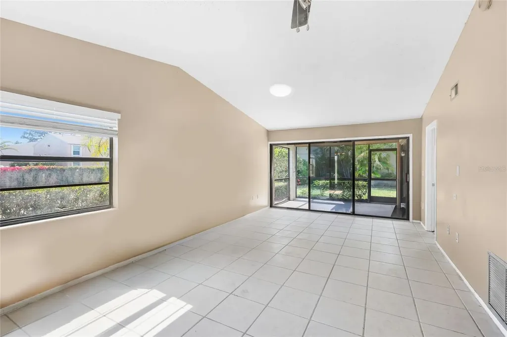 5683 Summerside Lane Sarasota FL 34231