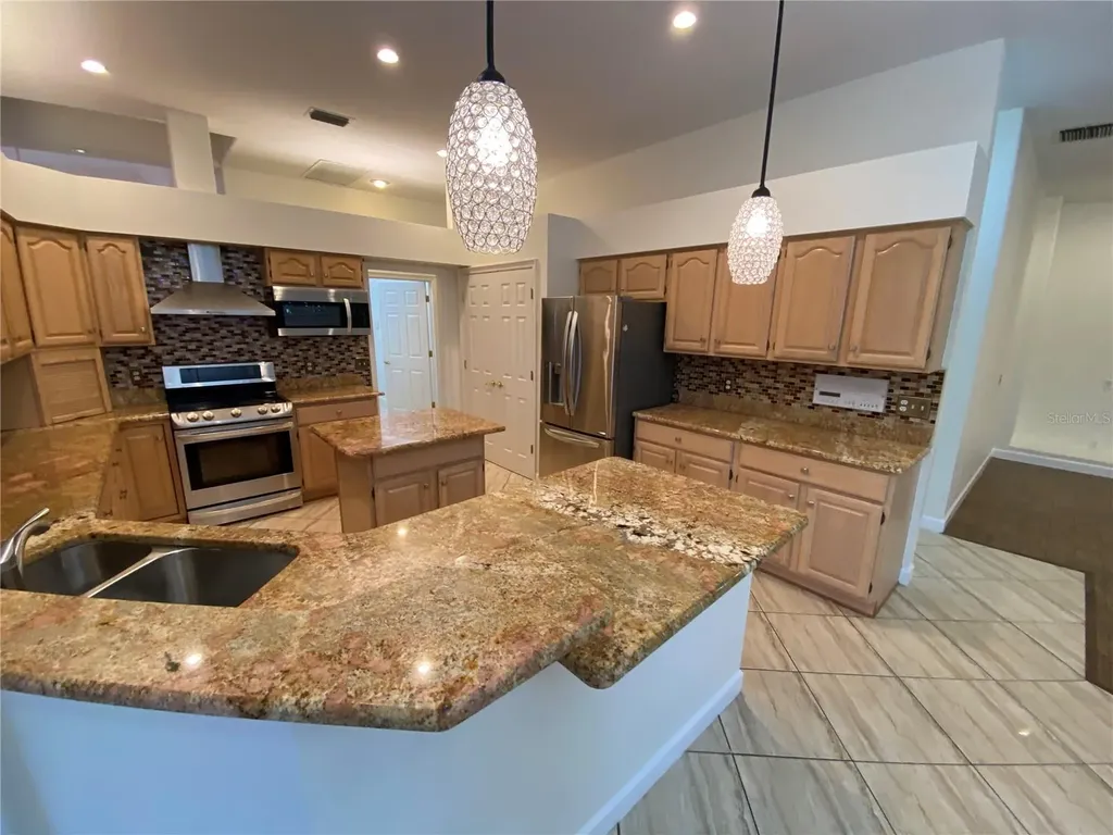 5614 Craindale Drive Orlando FL 32819