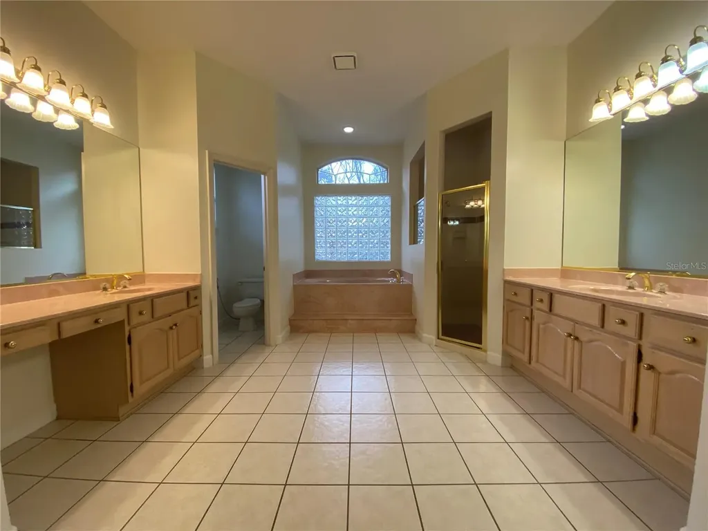 5614 Craindale Drive Orlando FL 32819