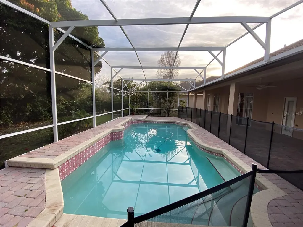5614 Craindale Drive Orlando FL 32819