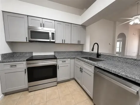 7823 Carriage Pointe Drive Gibsonton FL 33534