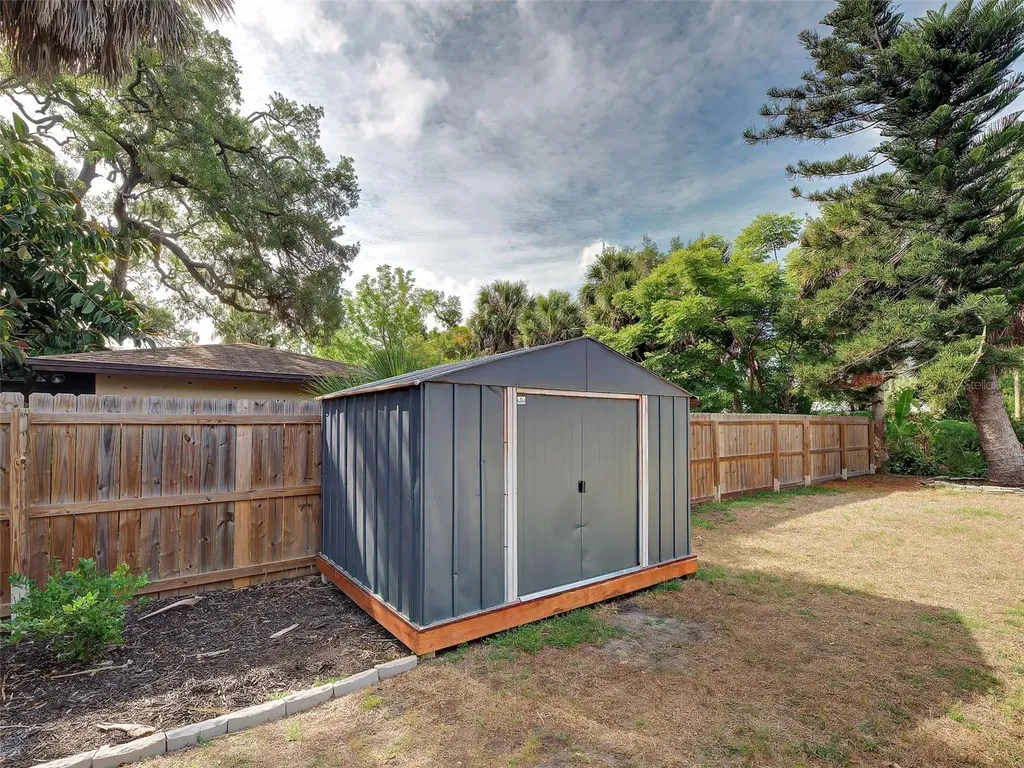 1303 E Gate Drive Venice FL 34285