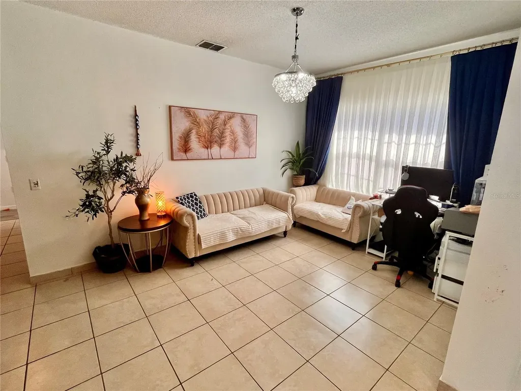 577 Maricopa Drive Kissimmee FL 34758