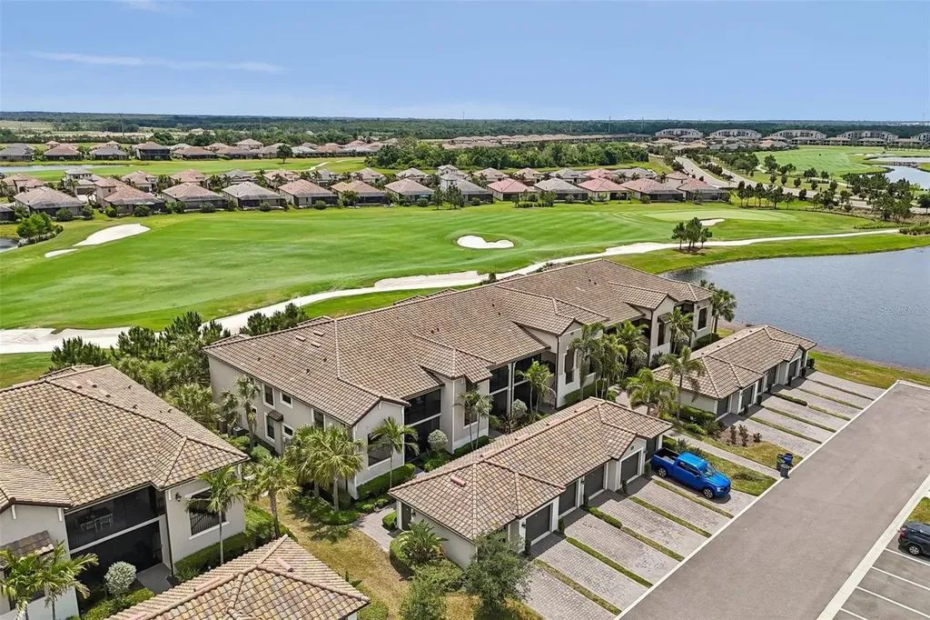 5721 Palmer Circle Lakewood Ranch FL 34211