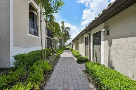 5721 Palmer Circle Lakewood Ranch FL 34211
