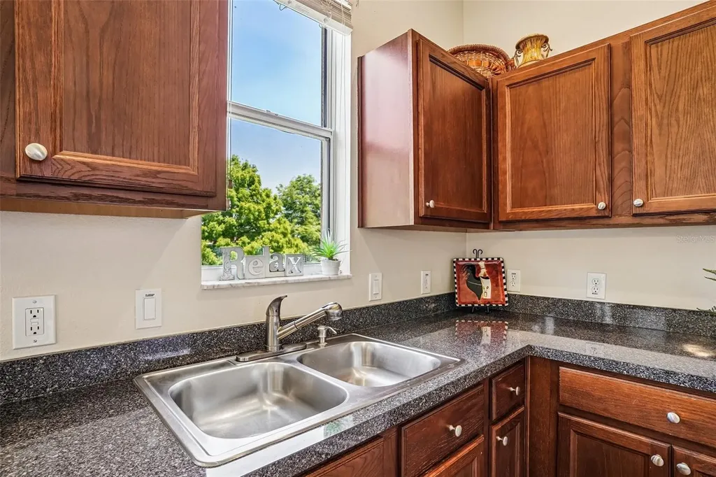 5116 Neptune Circle Oxford FL 34484
