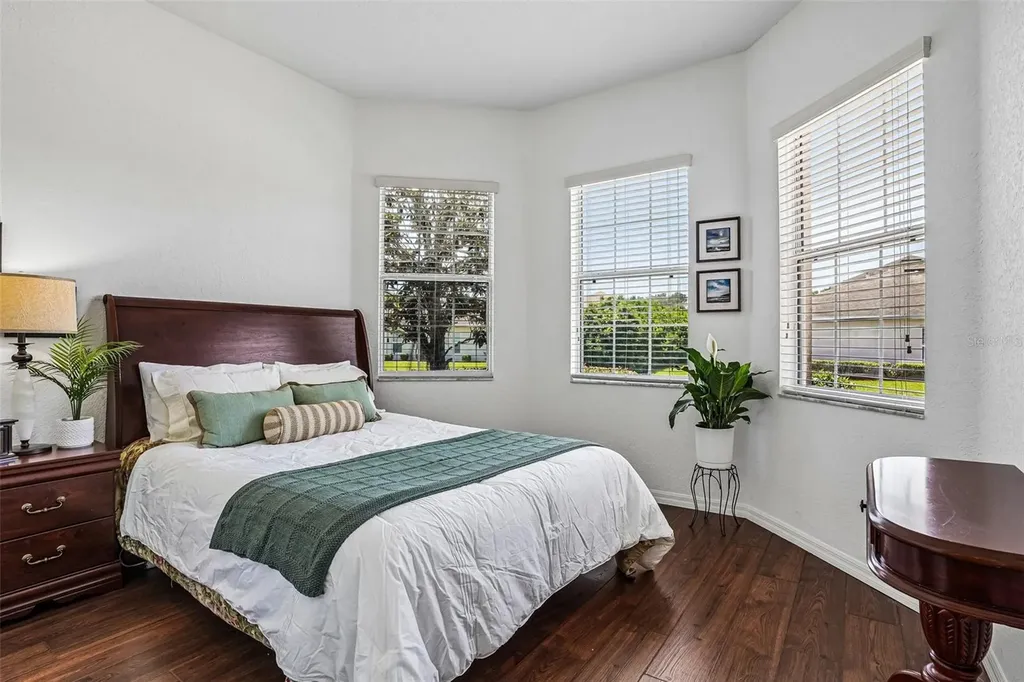 5116 Neptune Circle Oxford FL 34484