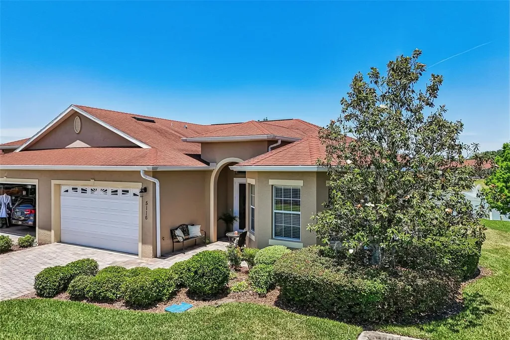 5116 Neptune Circle Oxford FL 34484