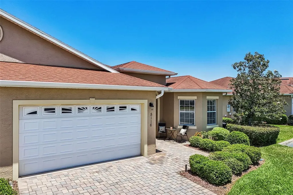 5116 Neptune Circle Oxford FL 34484