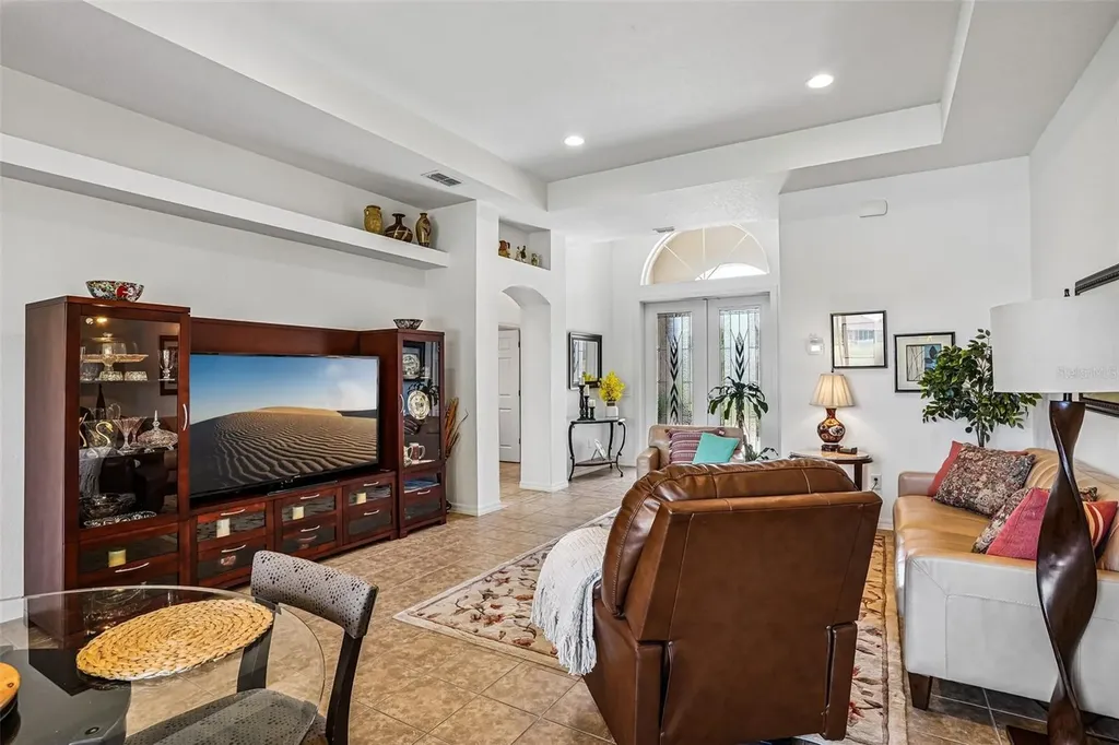 5116 Neptune Circle Oxford FL 34484