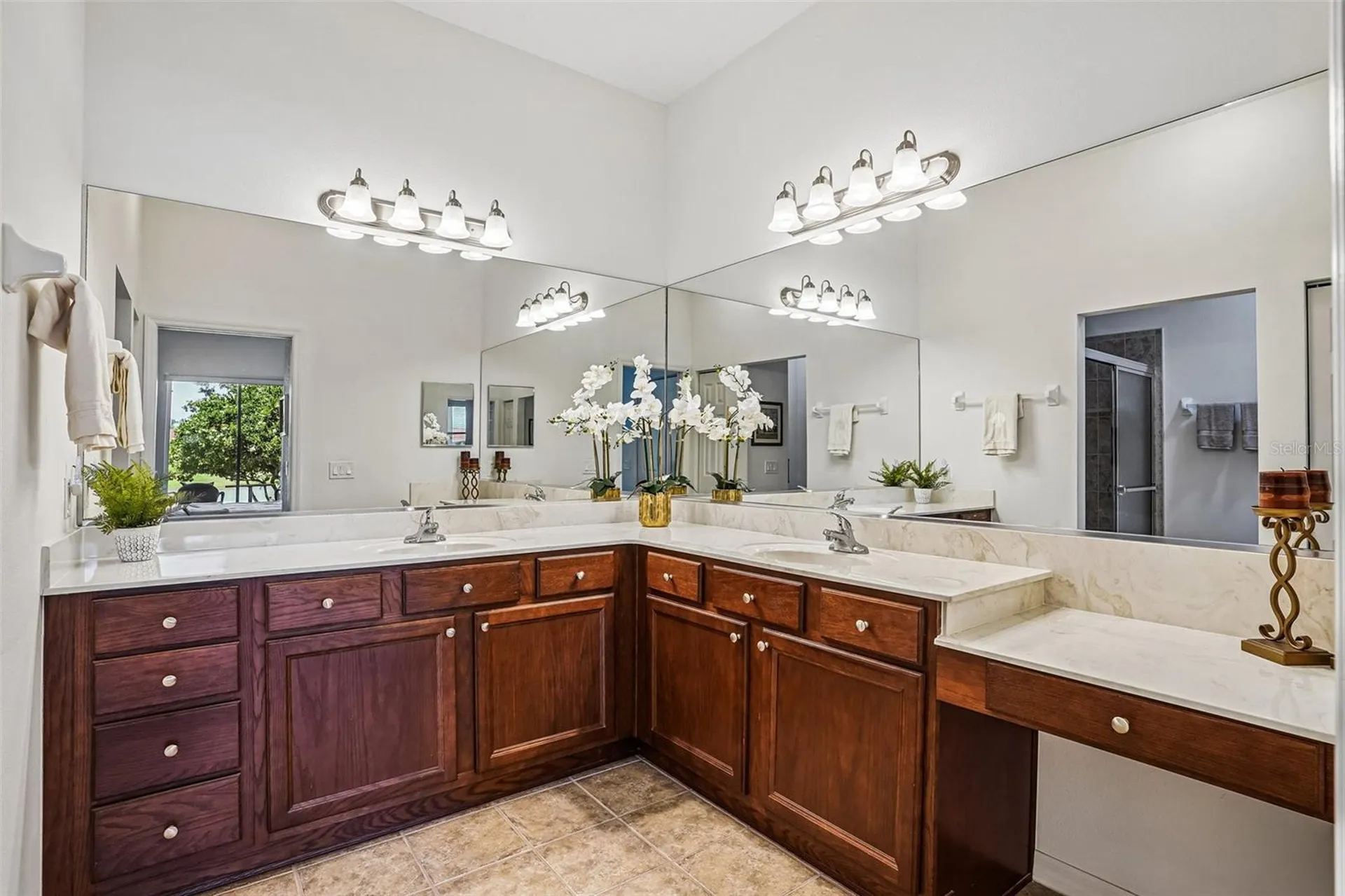 5116 Neptune Circle Oxford FL 34484
