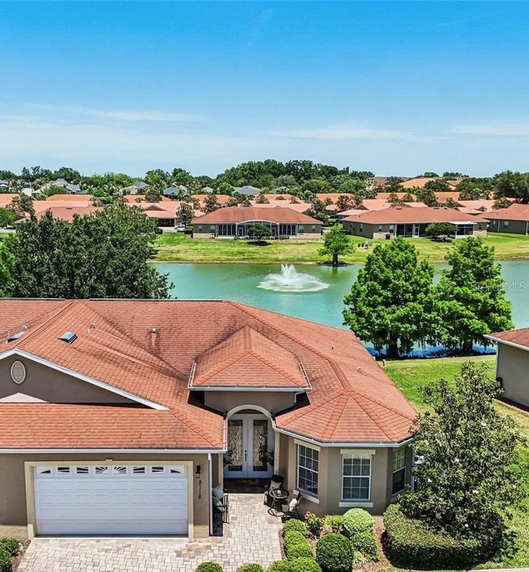 5116 Neptune Circle Oxford FL 34484