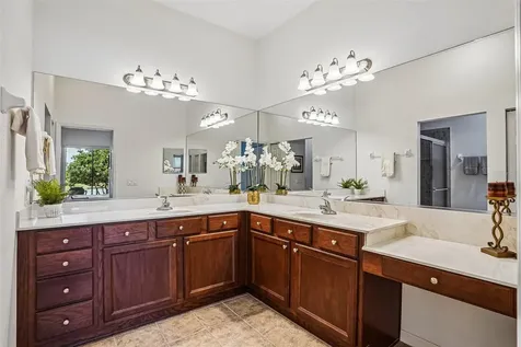 5116 Neptune Circle Oxford FL 34484
