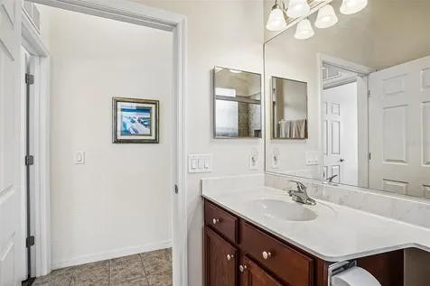5116 Neptune Circle Oxford FL 34484