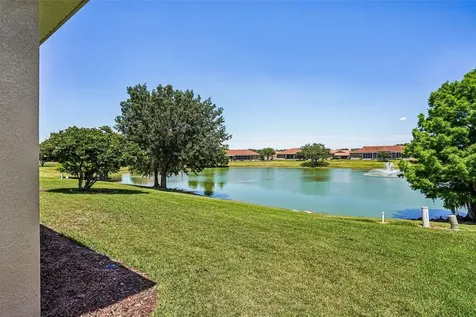 5116 Neptune Circle Oxford FL 34484