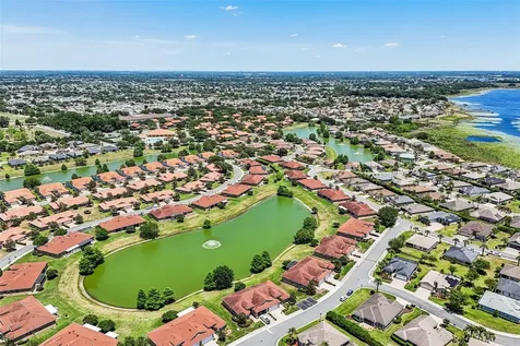 5116 Neptune Circle Oxford FL 34484