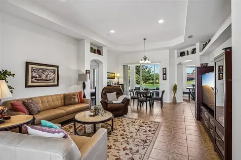 5116 Neptune Circle Oxford FL 34484